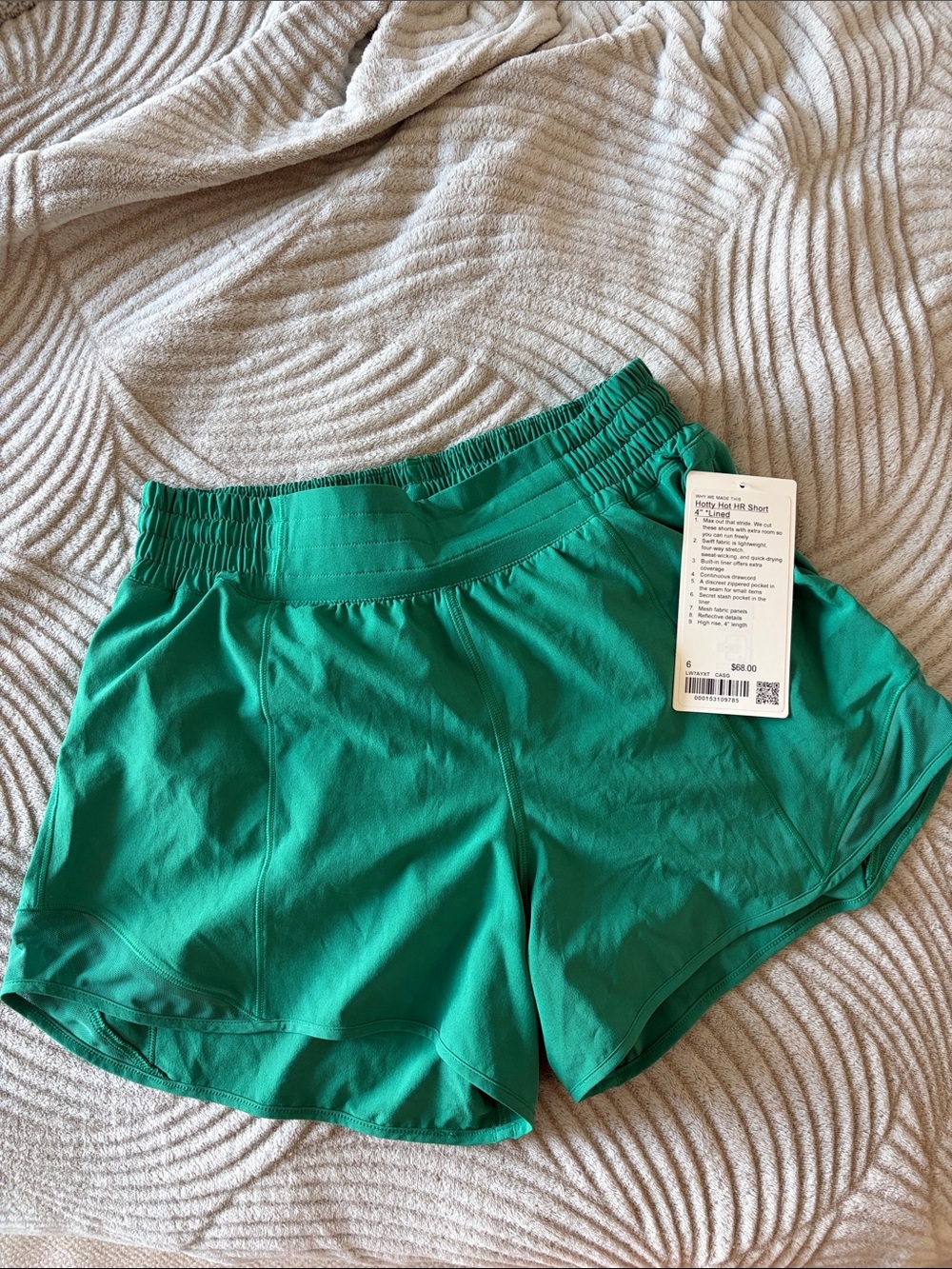 Lululemon Hotty Hot 4” Shorts